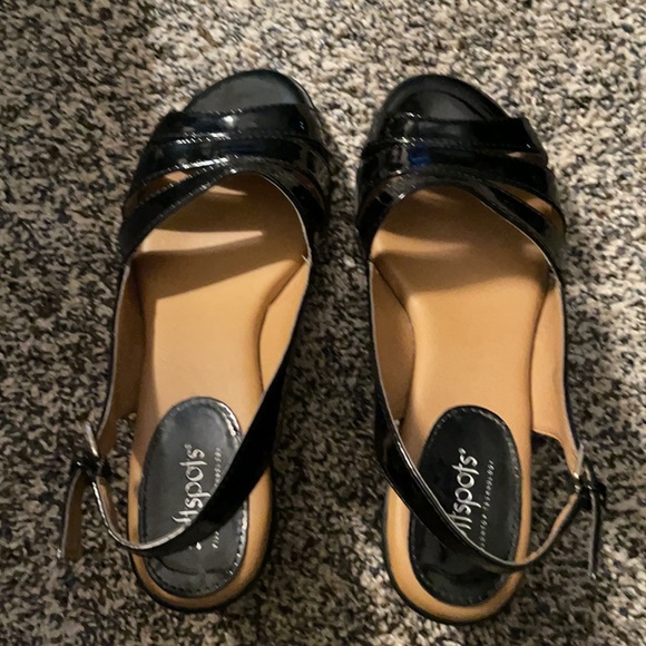 Softspots Neima Black Patent- Size 8.5W - Picture 4 of 12